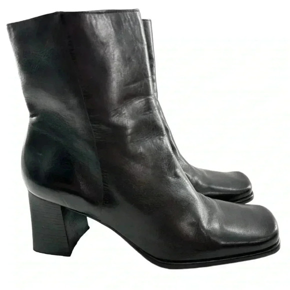 Nine West Zamir ankle booties size 10 black leather vintage 90s Y2k boots
